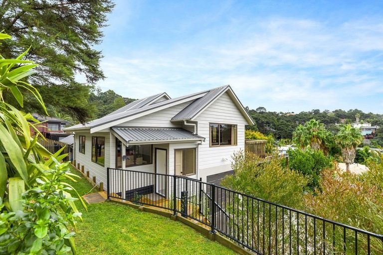 Photo of property in 9 Dee Place, Torbay, Auckland, 0630