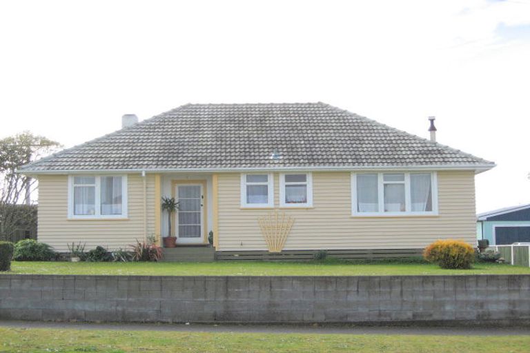 Photo of property in 22 Warwick Road, Stratford, 4332