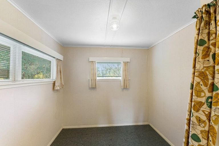 Photo of property in 18 Newry Road, Raumati Beach, Paraparaumu, 5032