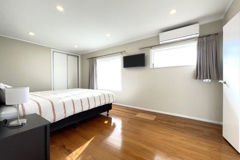 Photo of property in 79 Rosehill Drive, Rosehill, Papakura, 2113
