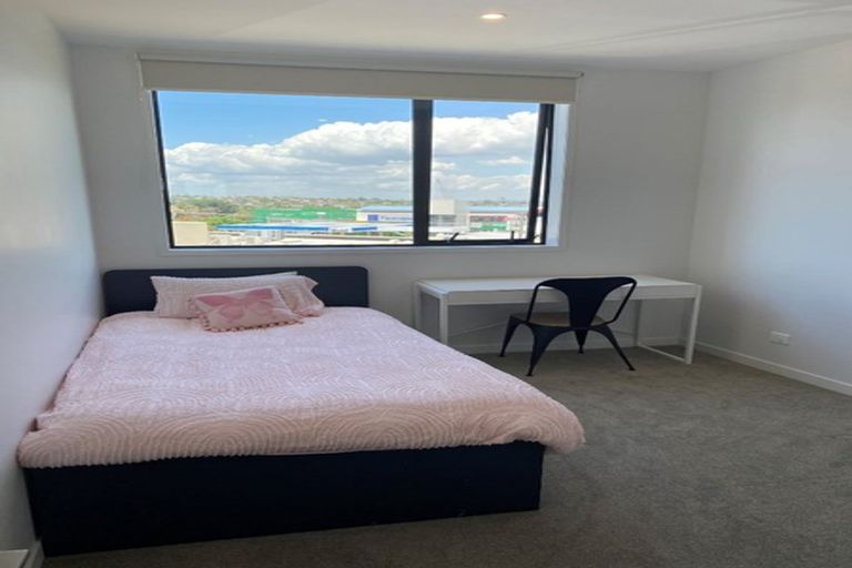 Photo of property in 205/8a Lake Pupuke Drive, Takapuna, Auckland, 0622