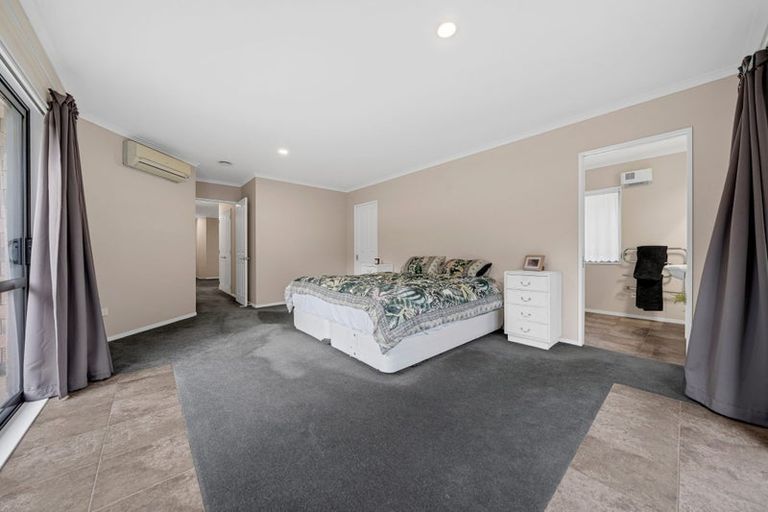 Photo of property in 5b Raukawa Grove, Waiuku, 2123