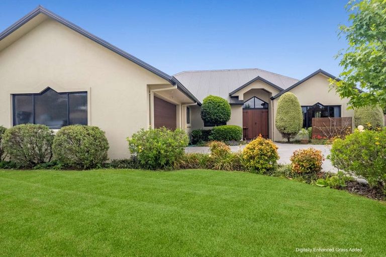 Photo of property in 15 Norfolk Drive, Cambridge, 3434