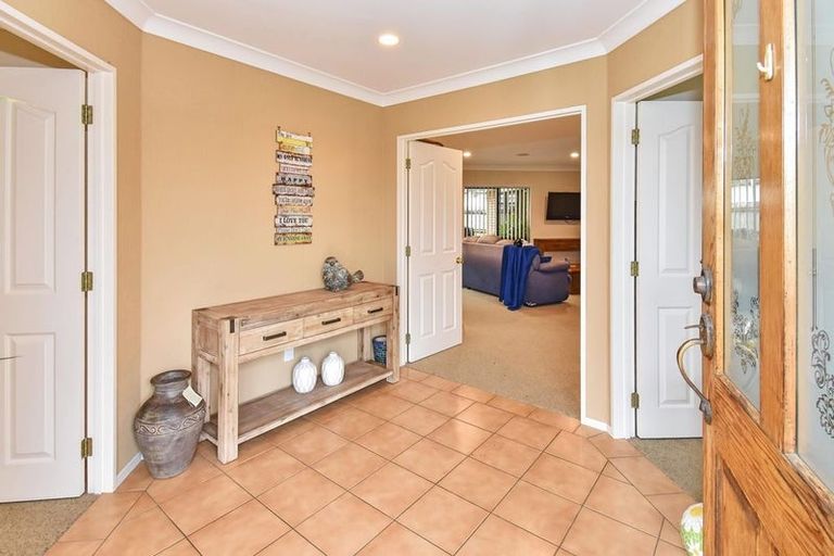 Photo of property in 9 Dan Bryant Place, Pukekohe, 2120