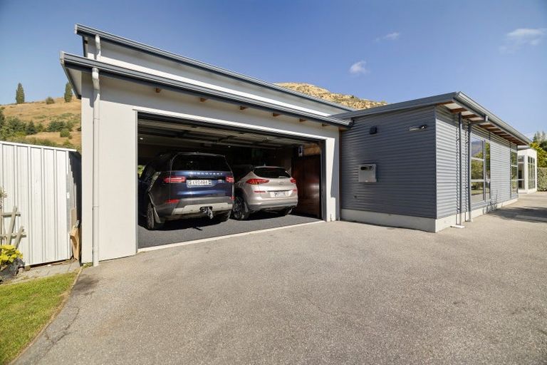 Photo of property in 29 Ferry Hill Drive, Lower Shotover, Queenstown, 9371