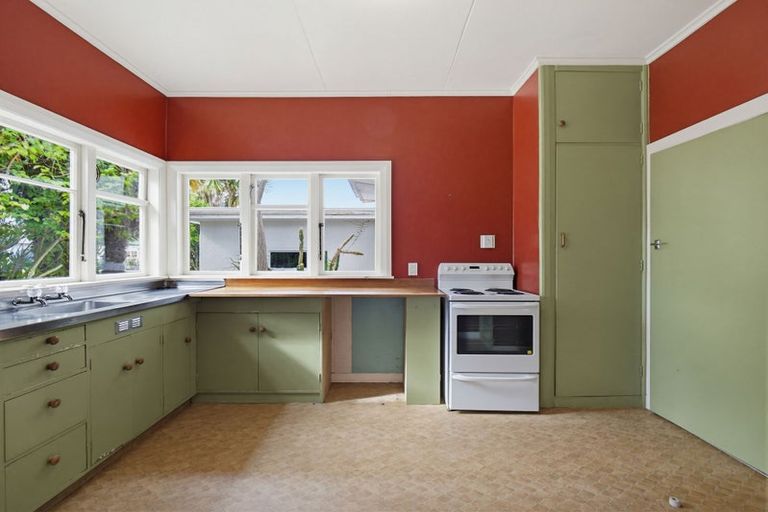 Photo of property in 14 Helmore Street, Whanganui East, Whanganui, 4500