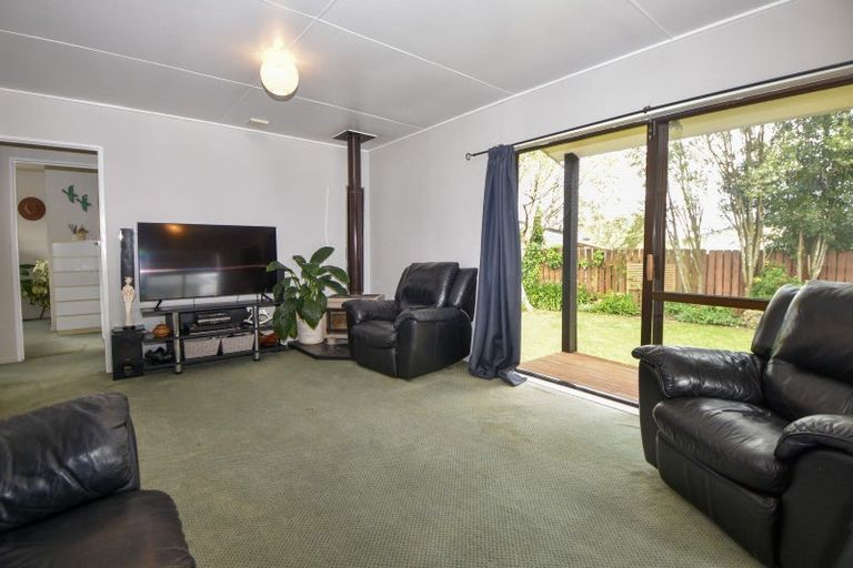 Photo of property in 9 Baillie Crescent, Carterton, 5713