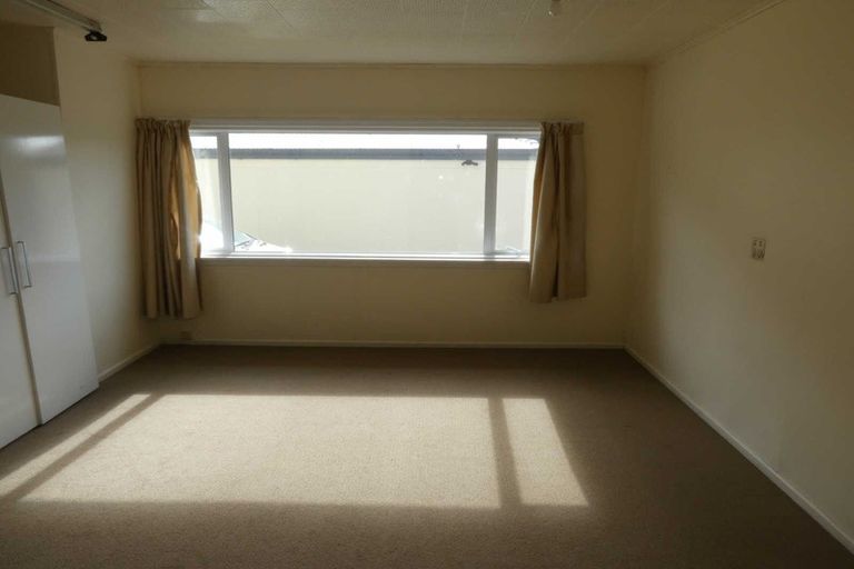 Photo of property in 8 Clonbern Place, Upper Riccarton, Christchurch, 8041