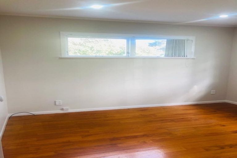 Photo of property in 80 Stottholm Road, Titirangi, Auckland, 0604