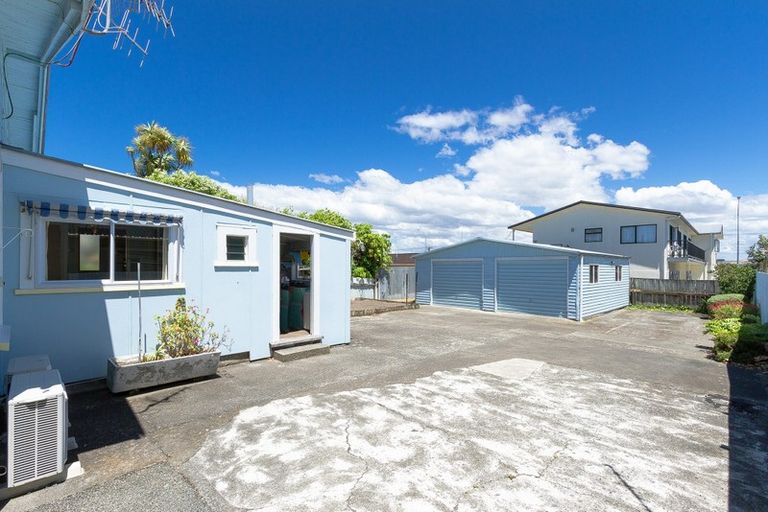 Photo of property in 80 Charles Street, Westshore, Napier, 4110