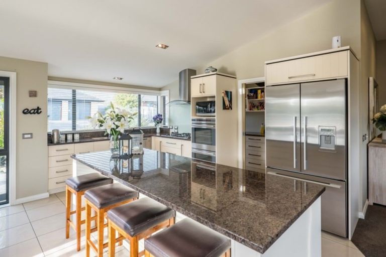 Photo of property in 3 Otupoa Way, Paraparaumu, 5032