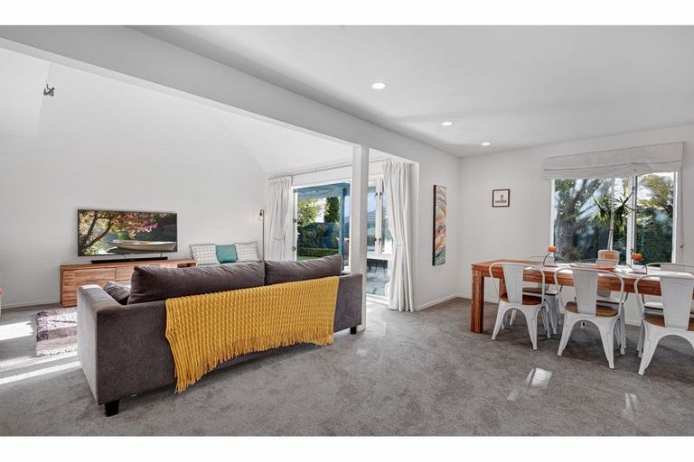 Photo of property in 2/19 Waitikiri Drive, Parklands, Christchurch, 8083