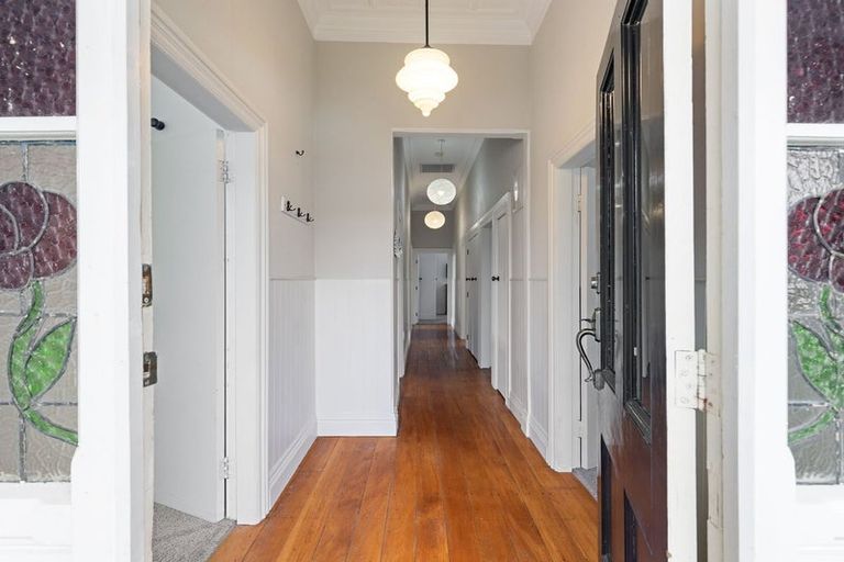 Photo of property in 17 Perrin Place, Kelvin Grove, Palmerston North, 4414