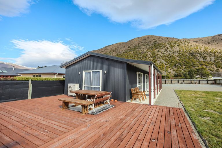 Photo of property in 76 Gordon Street, Kurow, 9435