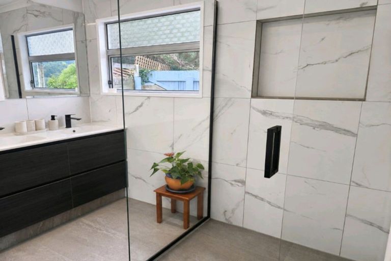 Photo of property in 45 Dorset Street, Picton, 7220