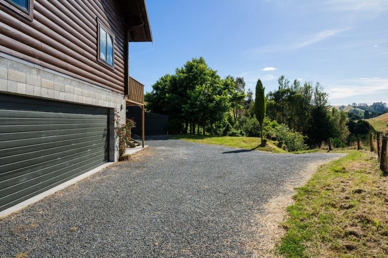 Photo of property in 1/32 Hitiri Road, Kinloch, Taupo, 3377