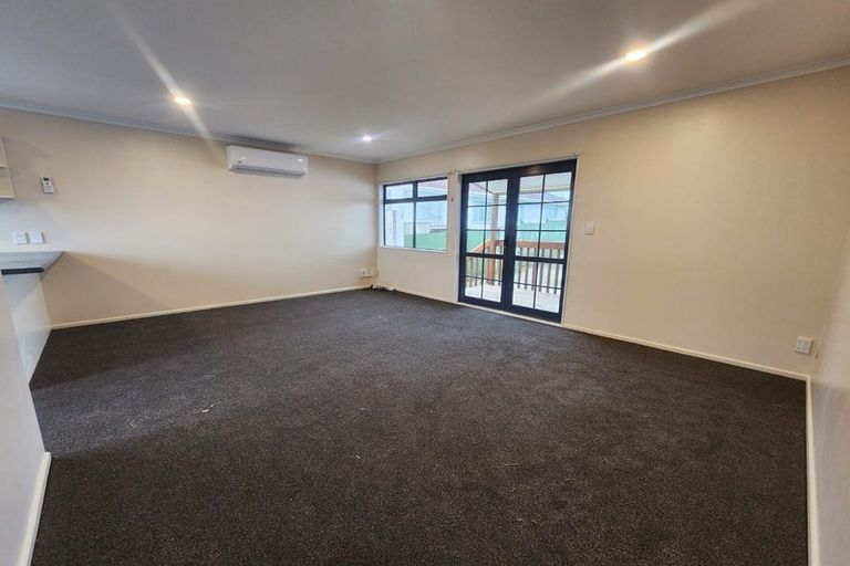 Photo of property in 61 Alabaster Drive, Papatoetoe, Auckland, 2025