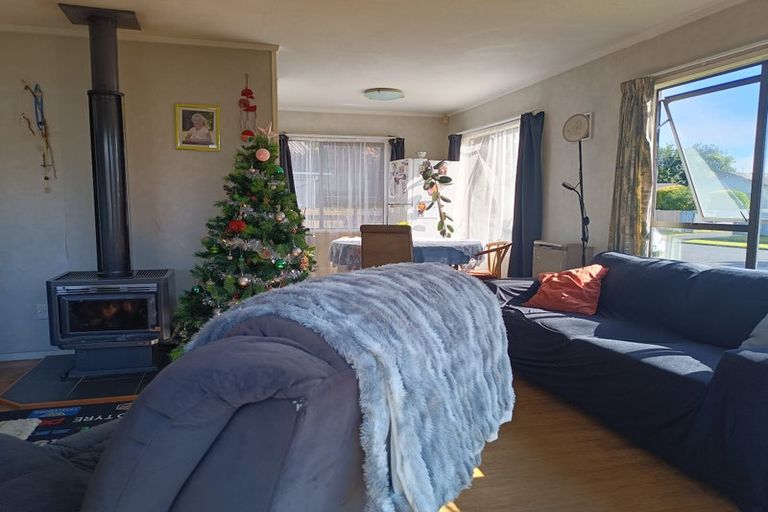 Photo of property in 19 Elmwood Crescent, Pukete, Hamilton, 3200