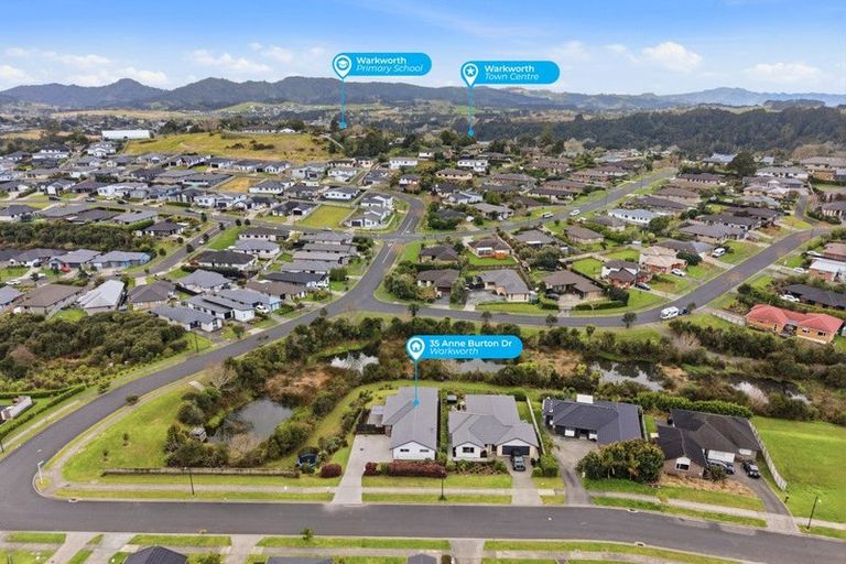 Photo of property in 35 Anne Burton Drive, Warkworth, 0910
