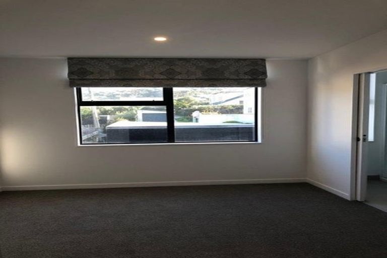 Photo of property in 10/20 Trent Street, Island Bay, Wellington, 6023