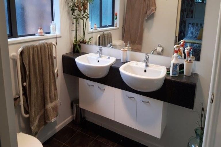 Photo of property in 3 Mclean Place, Woodend, 7610