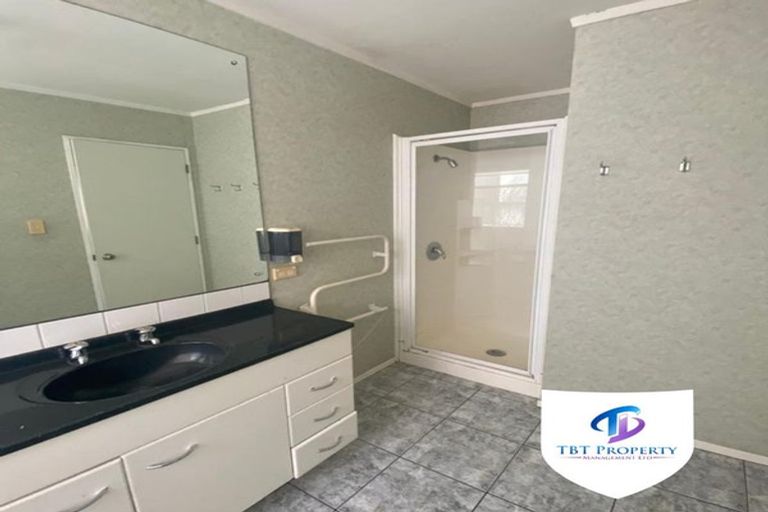 Photo of property in 14 Crail Court, Totara Heights, Auckland, 2105