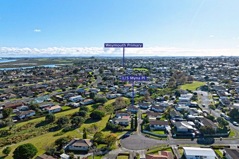 Photo of property in 1/5 Myna Place, Weymouth, Auckland, 2103