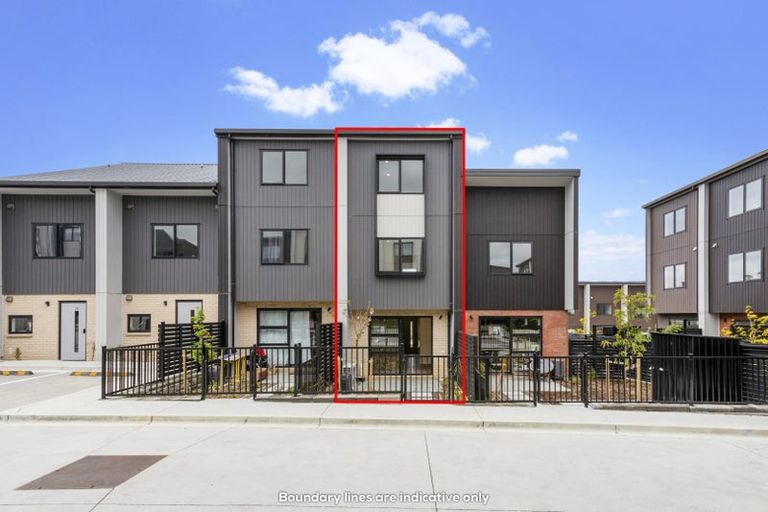 Photo of property in 468 West Coast Road, Glen Eden, Auckland, 0602