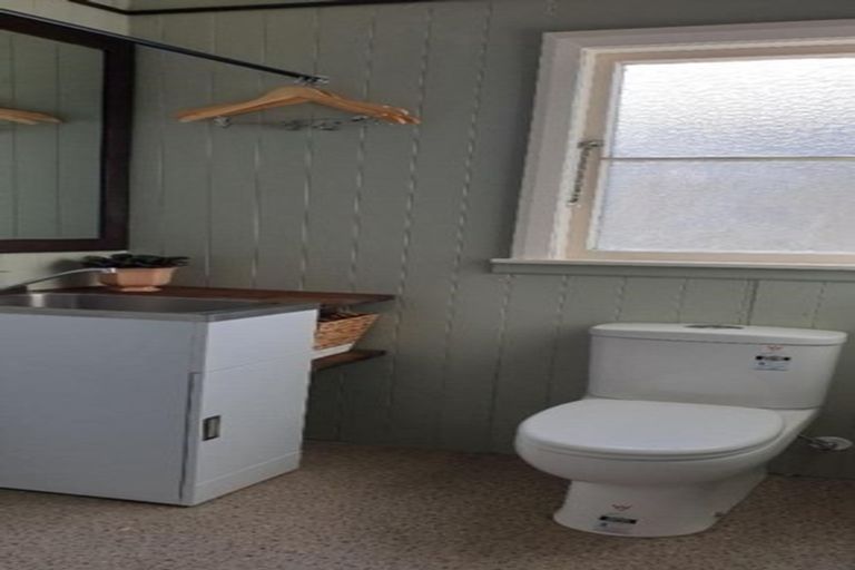 Photo of property in 12 Leicester Street, Patea, 4520