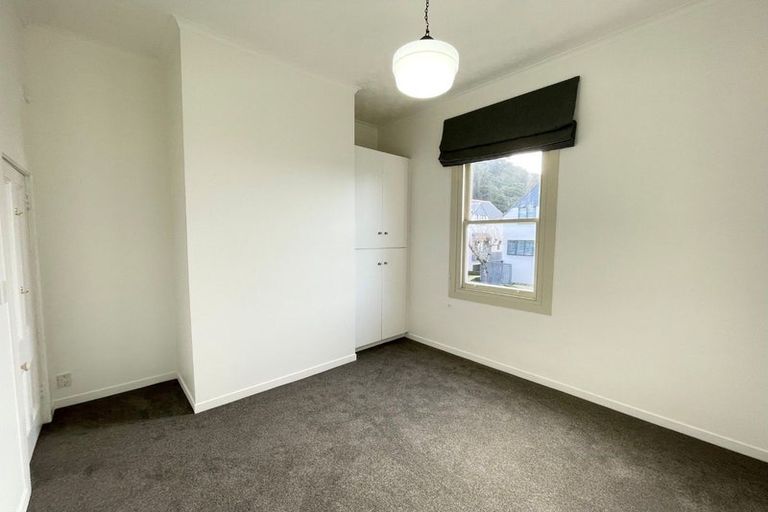 Photo of property in 1 Pitarua Street, Thorndon, Wellington, 6011