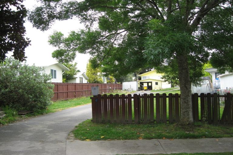 Photo of property in 3 Cunningham Place, Conifer Grove, Takanini, 2112