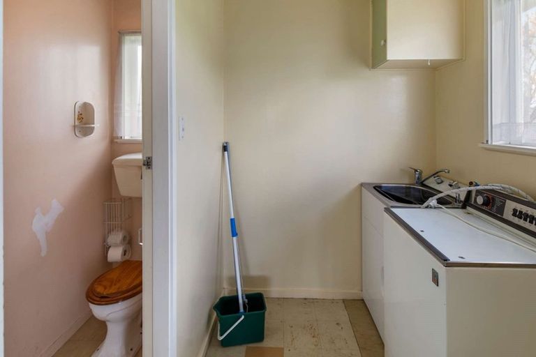 Photo of property in 8 Waterford Place, Westbrook, Palmerston North, 4412