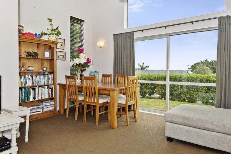 Photo of property in 4a Barberton Terrace, Red Hill, Papakura, 2110