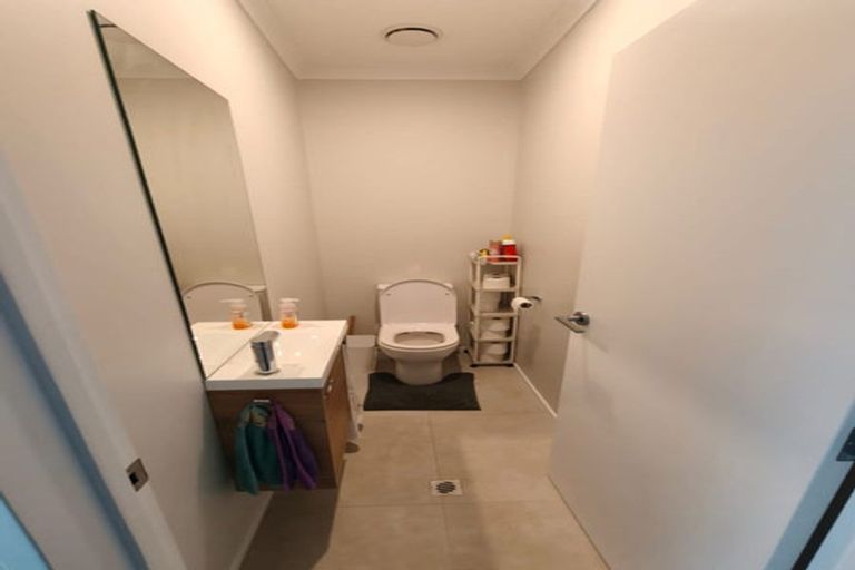 Photo of property in 13 Te Rito Road, Hobsonville, Auckland, 0616