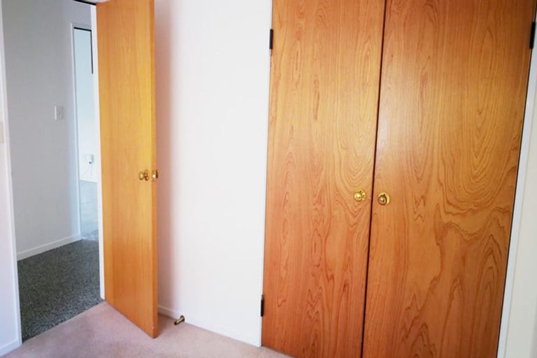 Photo of property in 2/20 Steeple Rise, Pakuranga, Auckland, 2010