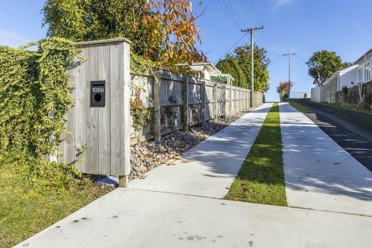 Photo of property in 106b Seaview Road, Westown, New Plymouth, 4310