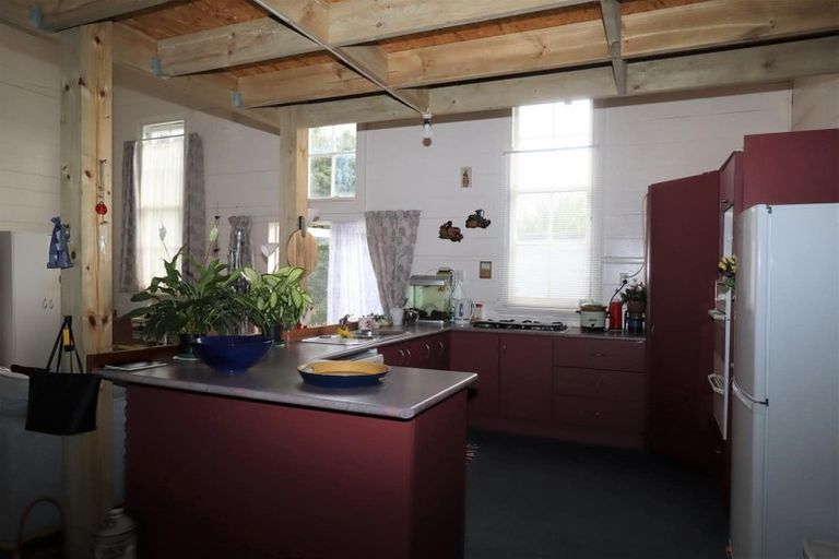 Photo of property in 685 Pouto Road, Aratapu, Dargaville, 0371