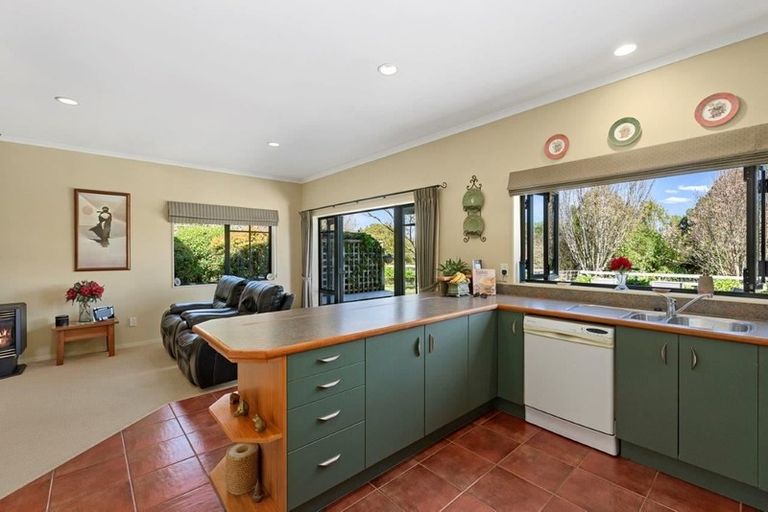 Photo of property in 184a Taylors Road, Otaki, 5583