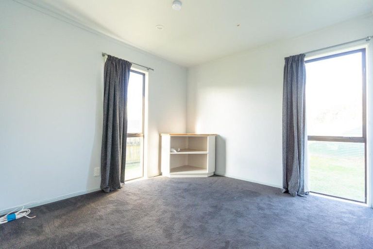 Photo of property in 56 Geraldine Crescent, Cloverlea, Palmerston North, 4412