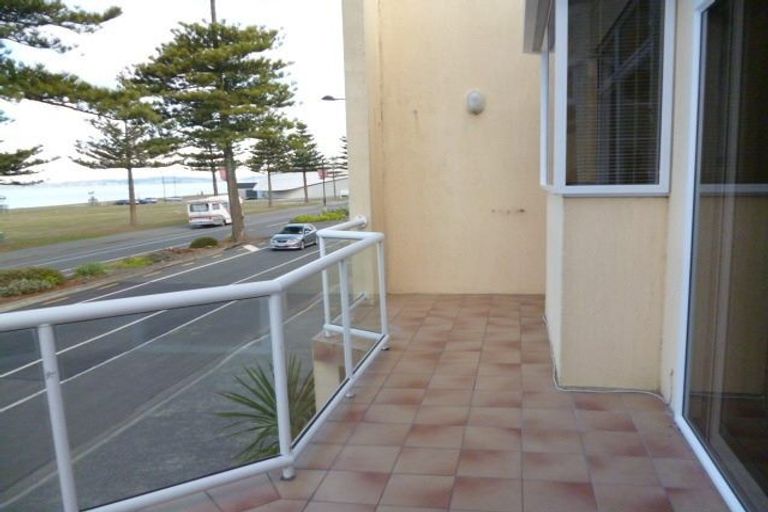 Photo of property in 427 Marine Parade, Napier South, Napier, 4110