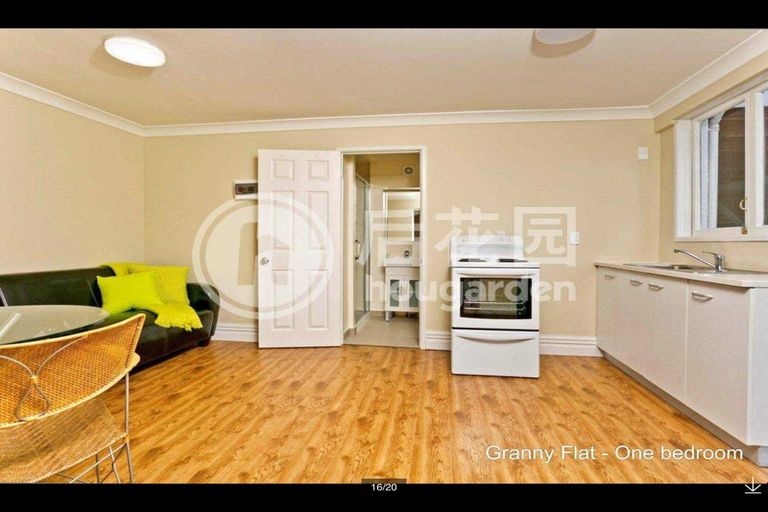 Photo of property in 187 Browns Bay Road, Browns Bay, Auckland, 0630