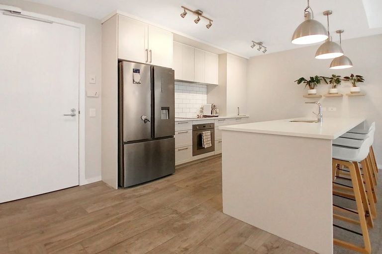 Photo of property in 132 Eaves Bush Parade, Orewa, 0931