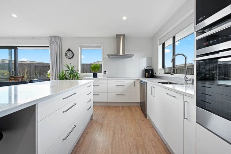 Photo of property in 63 Ladeira Place, Fitzroy, Hamilton, 3206