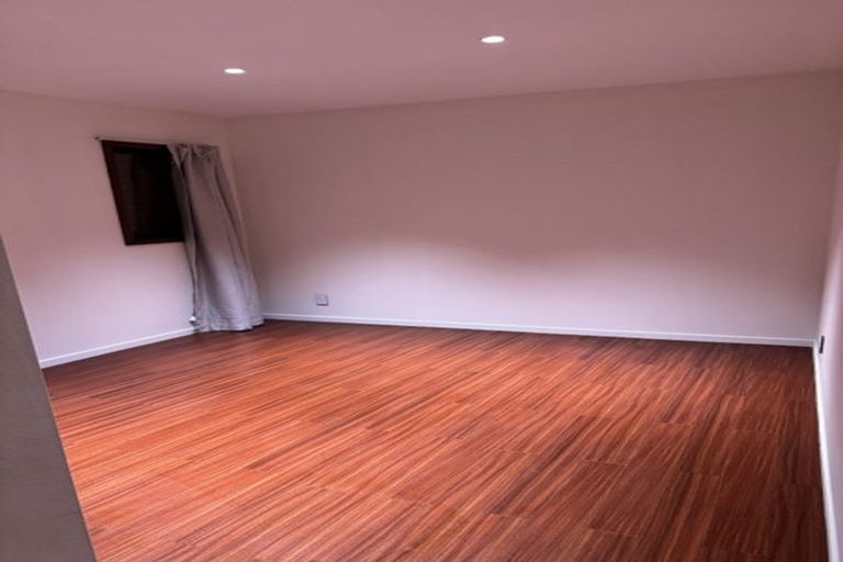 Photo of property in 70b Avonhead Road, Avonhead, Christchurch, 8042