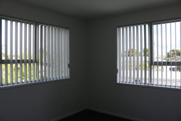 Photo of property in 117 Riverpark Crescent, Henderson, Auckland, 0610