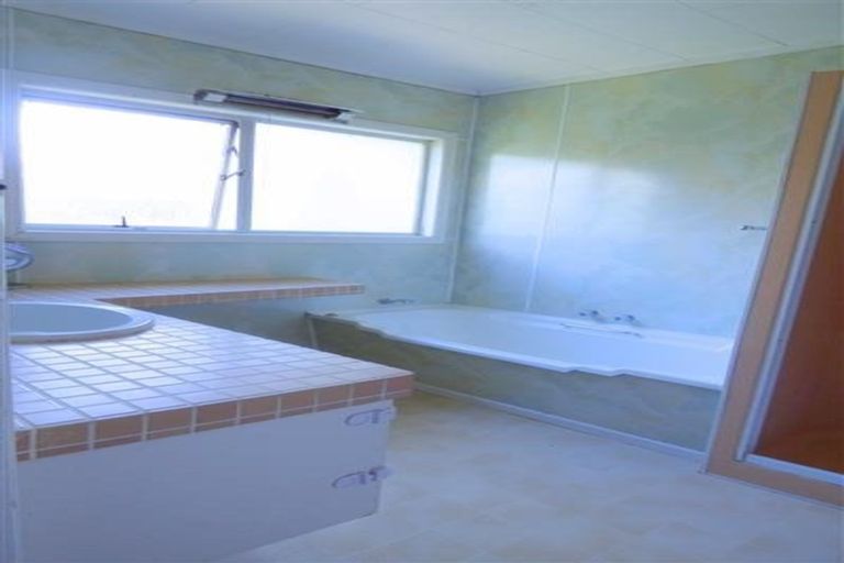 Photo of property in 30 Crownhill Street, Spotswood, New Plymouth, 4310