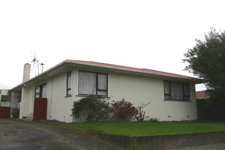 Photo of property in 57 Tararua Terrace, Cloverlea, Palmerston North, 4412