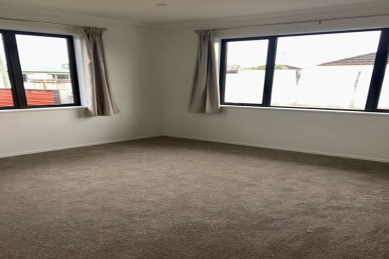 Photo of property in 206 Russell Road, Manurewa, Auckland, 2102