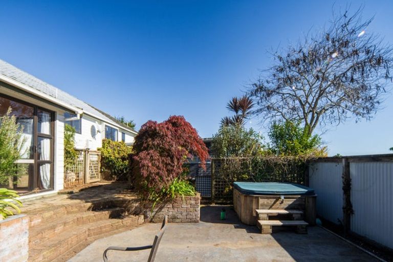 Photo of property in 2 Highland Drive, Pukete, Hamilton, 3200