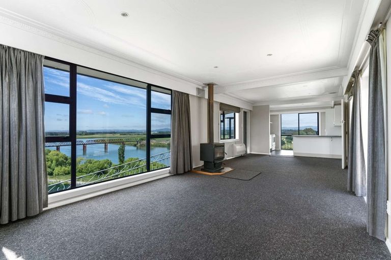 Photo of property in 15 Saint Andrew Place, Balclutha, 9230